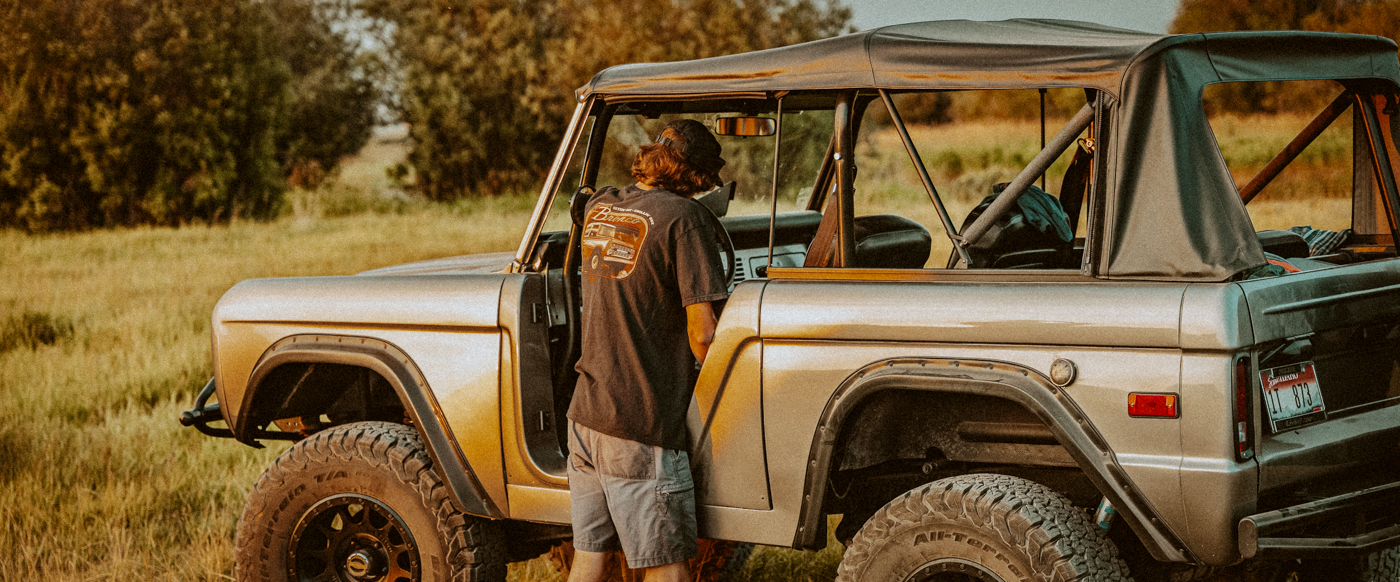 Burly Bronco T-Shirt | Classic Ford Bronco Logo Tee by Laid-Back USA XL